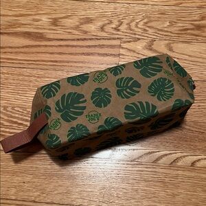 Trader Joe’s Toiletry Dopp Kit Monstera Leaf Print Washable Paper